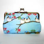 Kisslock Frame Clutch Silk ..