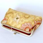 Silk Lined Floral Frame Kis..