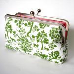 Kisslock Clutch Silk Lined ..