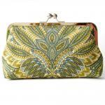 Kisslock Clutch Silk Lined..