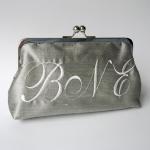 Kisslock Clutch Monogram Pe..