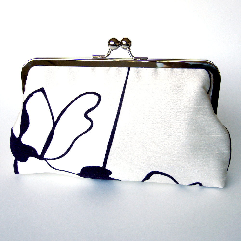 Clutch Frame Kisslock Purse Silk Lined White Abstract Flower Print