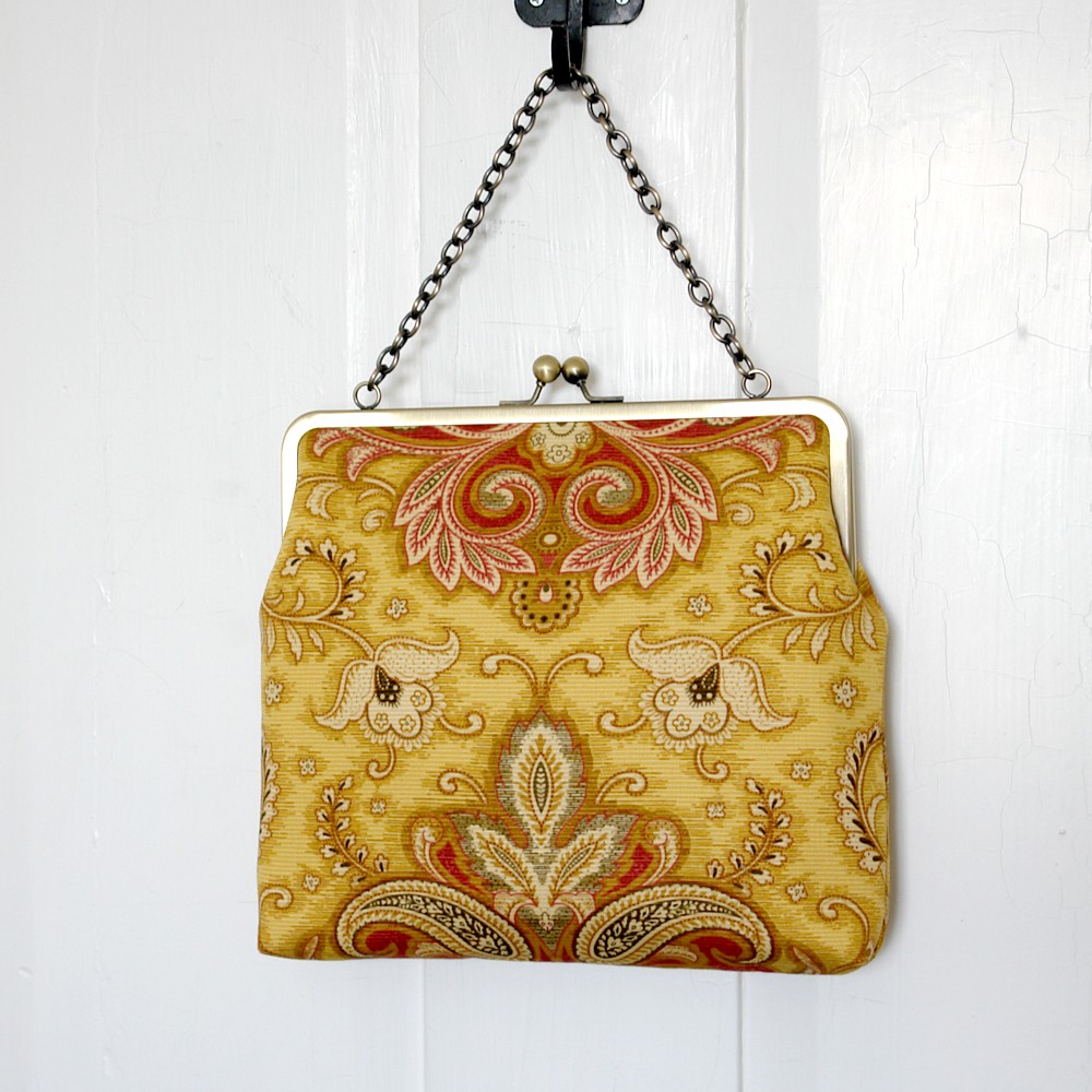 Silk Lined Red Floral Tote Frame Kisslock Clutch